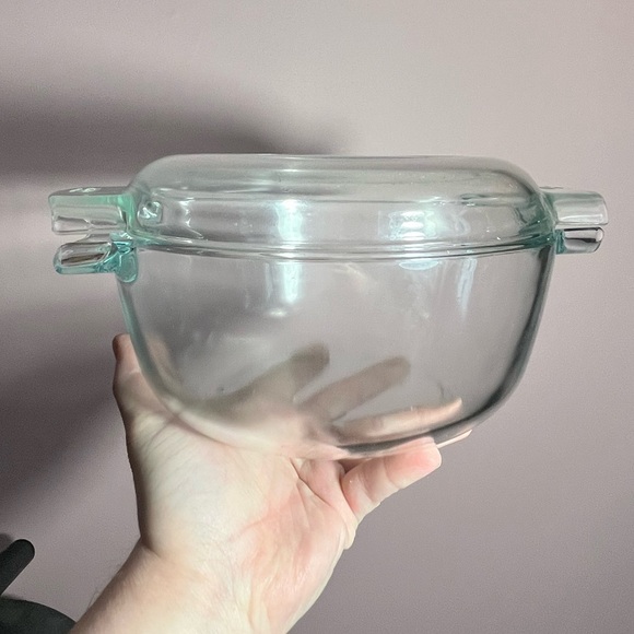 Pyrex france Clear Glass Dish with Lid - Picture 7 of 7